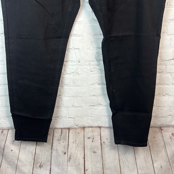 BloomChic Black Stretchy High Rise Jeans Plus Size 20 (2X) & 26 (4X) - Picture 5 of 7